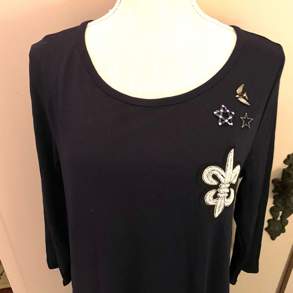 NWOT crown & ivy Navy Blue Long Sleeve Shift Dress with Fleur-de-Lis Accent - Picture 2 of 11